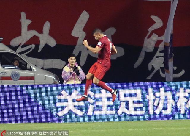 东契奇（左股四头肌酸痛）出战成疑（50%出场可能）。